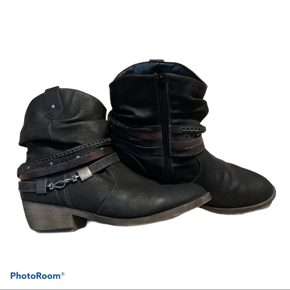 Ladies Size 11 Black Slouchy Boots